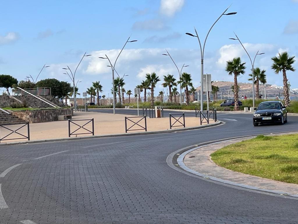 2 Zimmer Wohnung Corniche Nador Sidi Ali- Am Meer & Wifi エクステリア 写真