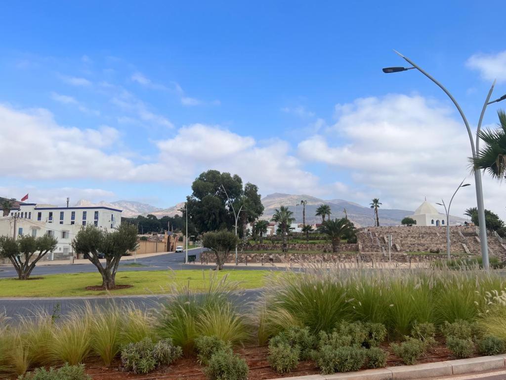 2 Zimmer Wohnung Corniche Nador Sidi Ali- Am Meer & Wifi エクステリア 写真