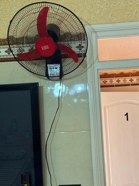 2 Zimmer Wohnung Corniche Nador Sidi Ali- Am Meer & Wifi エクステリア 写真